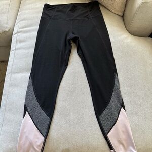 Excellent used condition Athleta Color Block Black & Pink Leggings